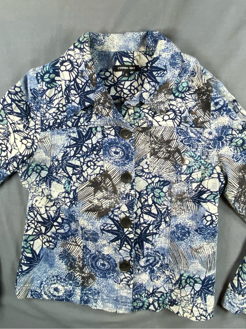 Cynthia Max Blue Floral-Print Button Front Blazer size S